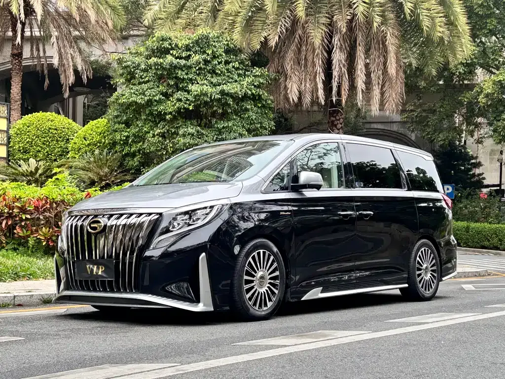 GAC Motor Trumpchi M8 — фото 1