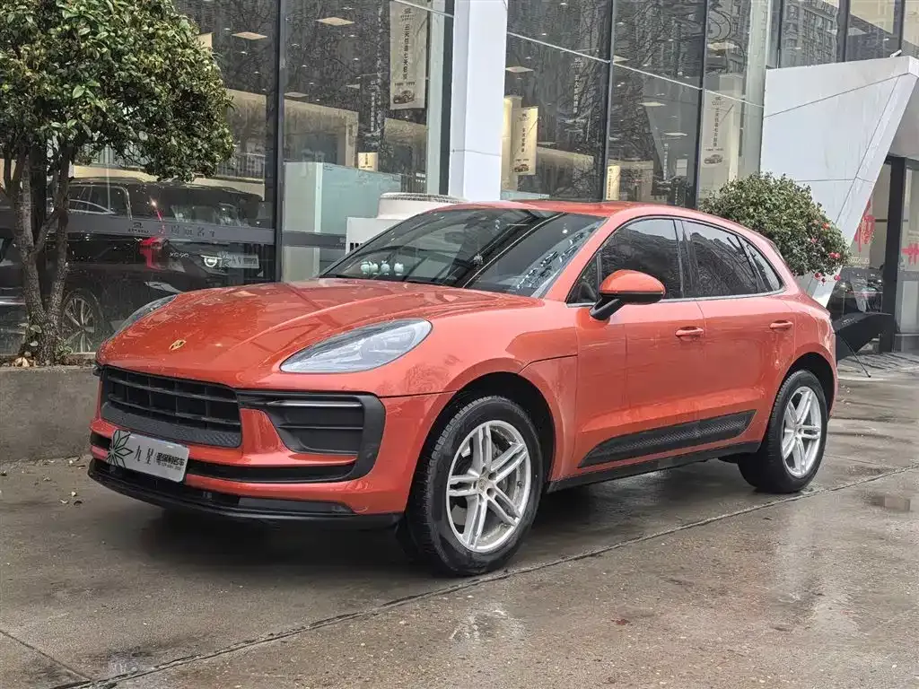 Porsche Macan — фото 1