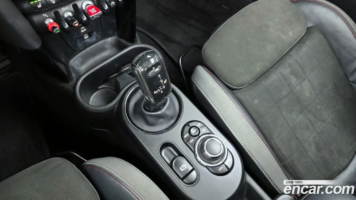 Mini Cooper Convertible 2024 из KR, фото 6