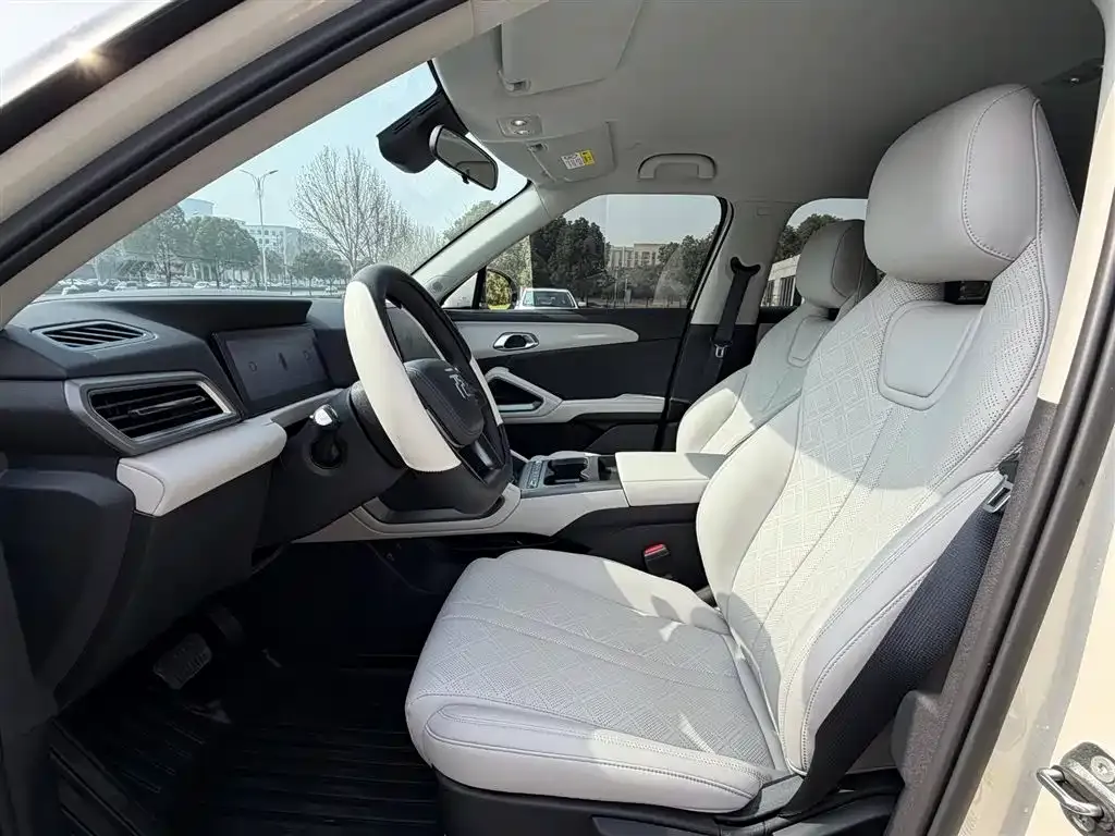 BYD Yuan UP 2025 из CN, фото 3