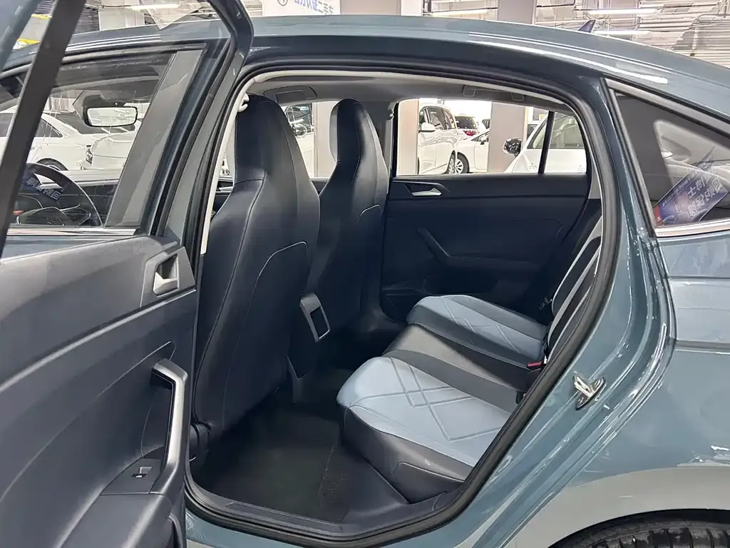 Volkswagen Lavida 2023 из CN, фото 4