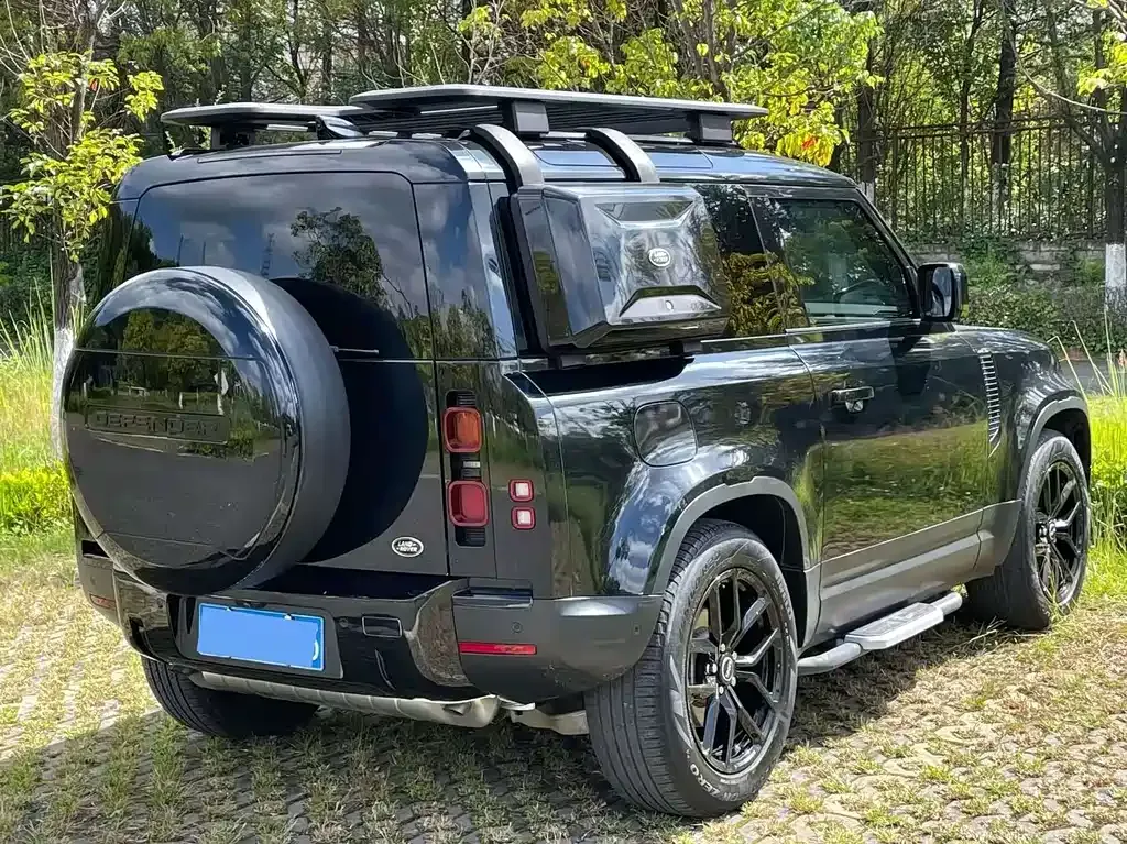 Land Rover Defender — фото 6