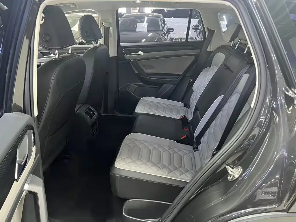 Volkswagen Tayron 2023 из CN, фото 10