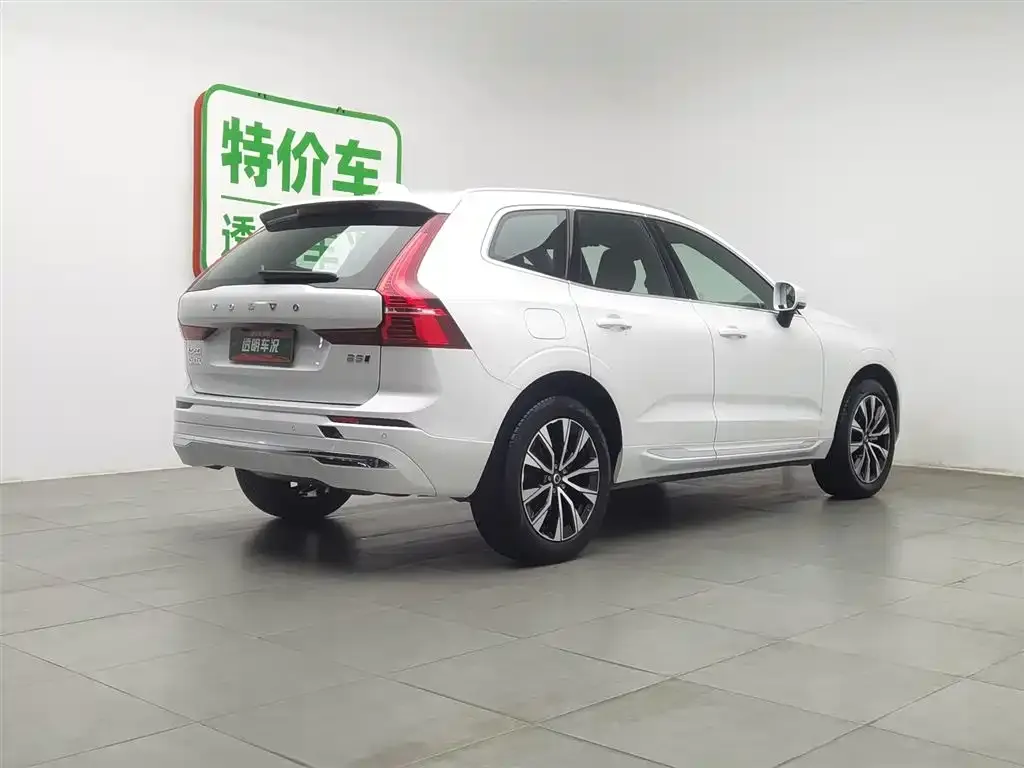 Volvo XC60 2025 из CN, фото 2