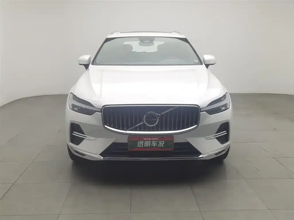 Volvo XC60 2025 из CN, фото 3