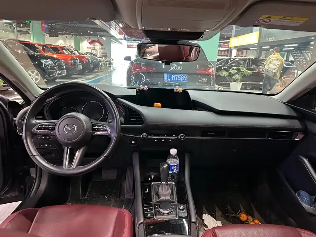 Mazda 3 Axela 2023 из CN, фото 9