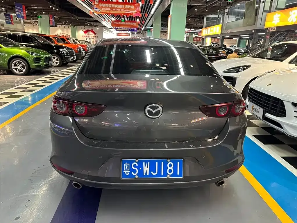 Mazda 3 Axela 2023 из CN, фото 7