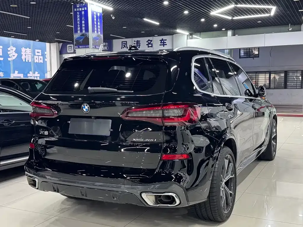 BMW X5 — фото 10