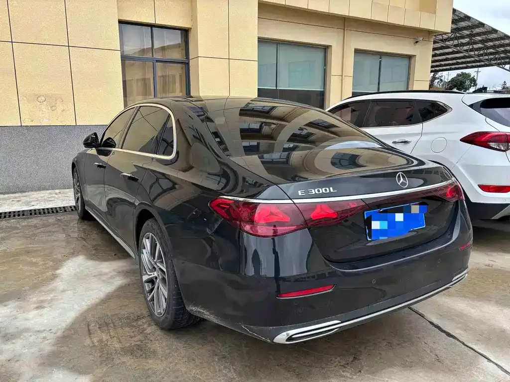 Mercedes-Benz E-Class 2024 из CN, фото 7