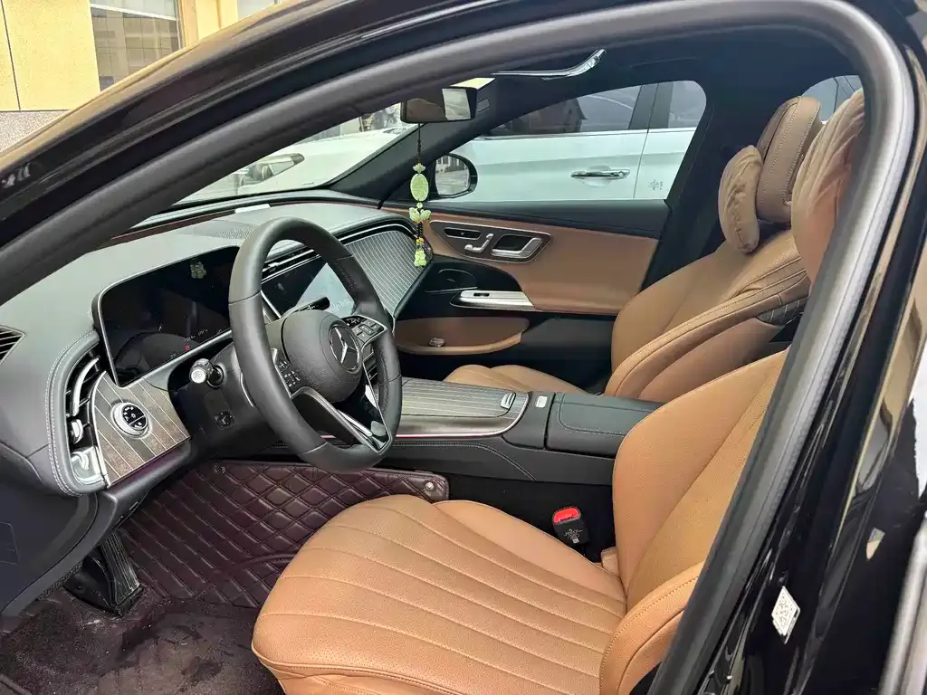 Mercedes-Benz E-Class 2024 из CN, фото 3