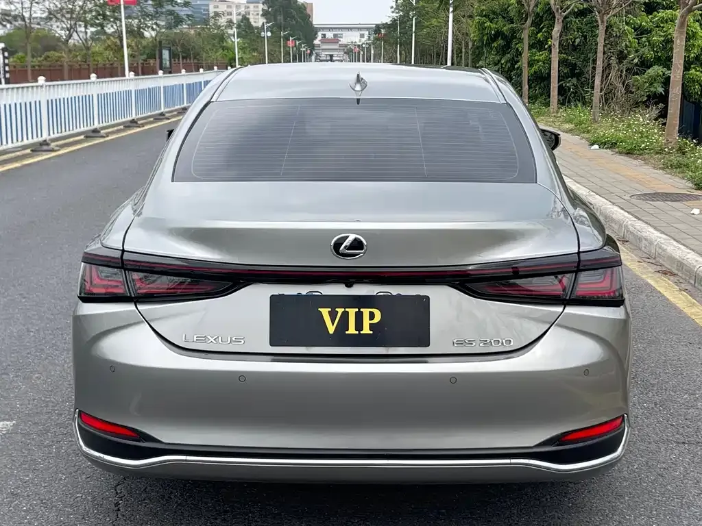 Lexus ES 2024 из CN, фото 8