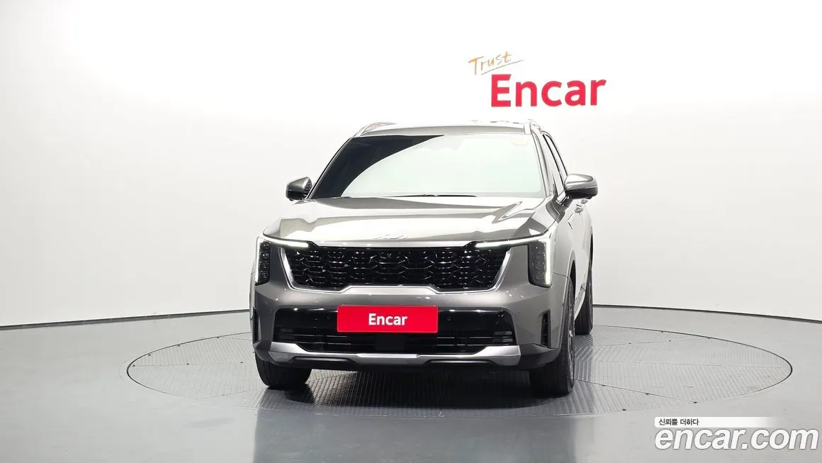 Kia Sorento — фото 6