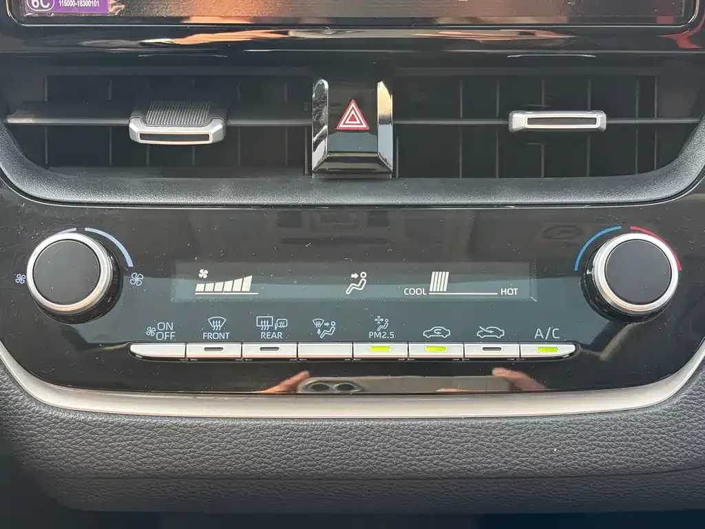 Toyota Corolla 2023 из CN, фото 3