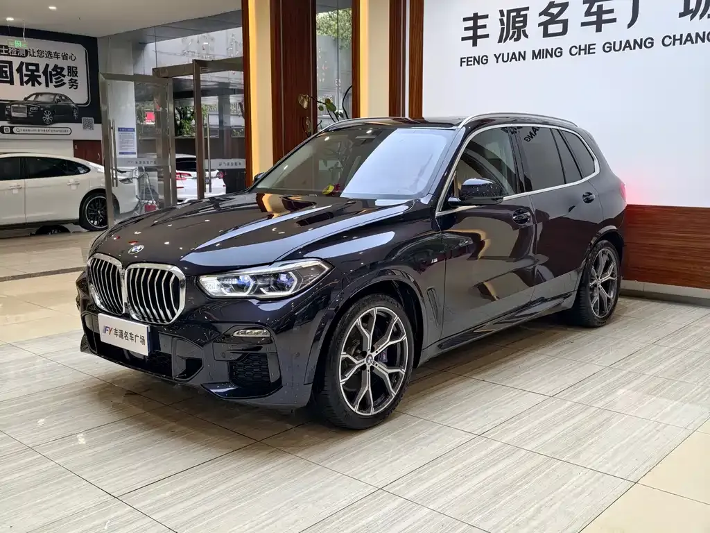 BMW X5 (Import) — фото 1