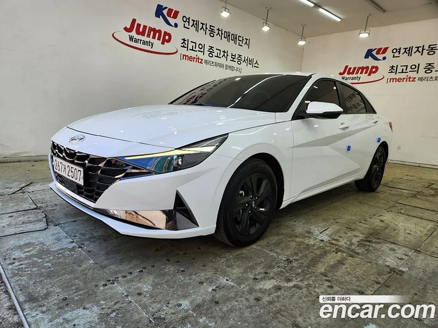 Hyundai AVANTE — фото 1
