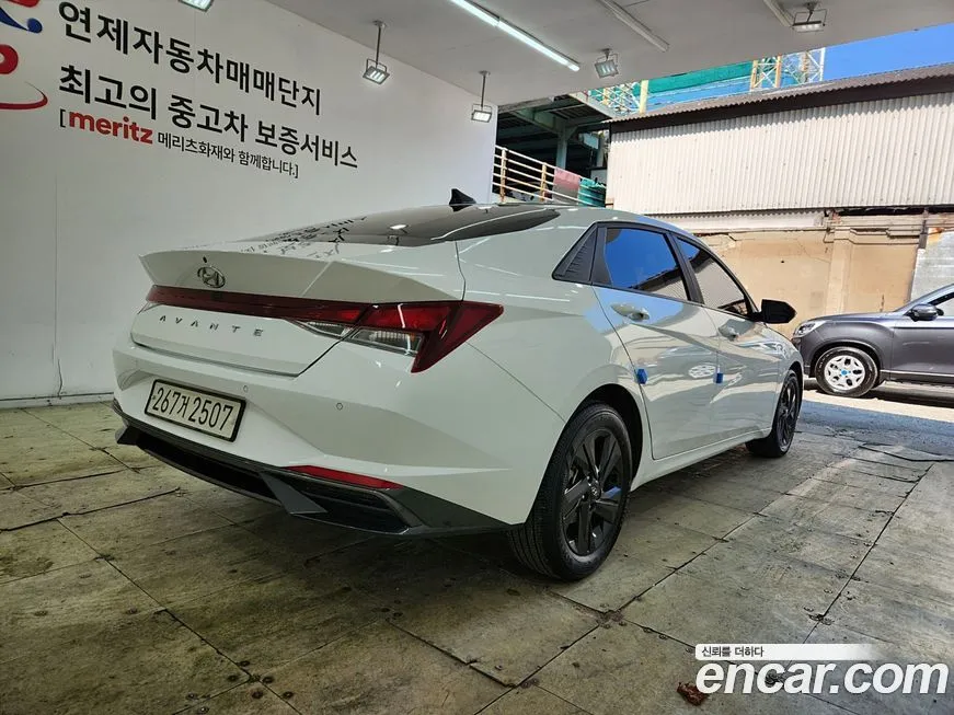 Hyundai AVANTE — фото 10