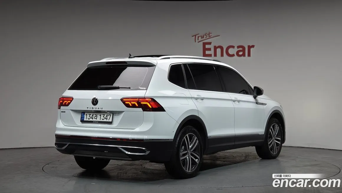 Volkswagen Tiguan — фото 3