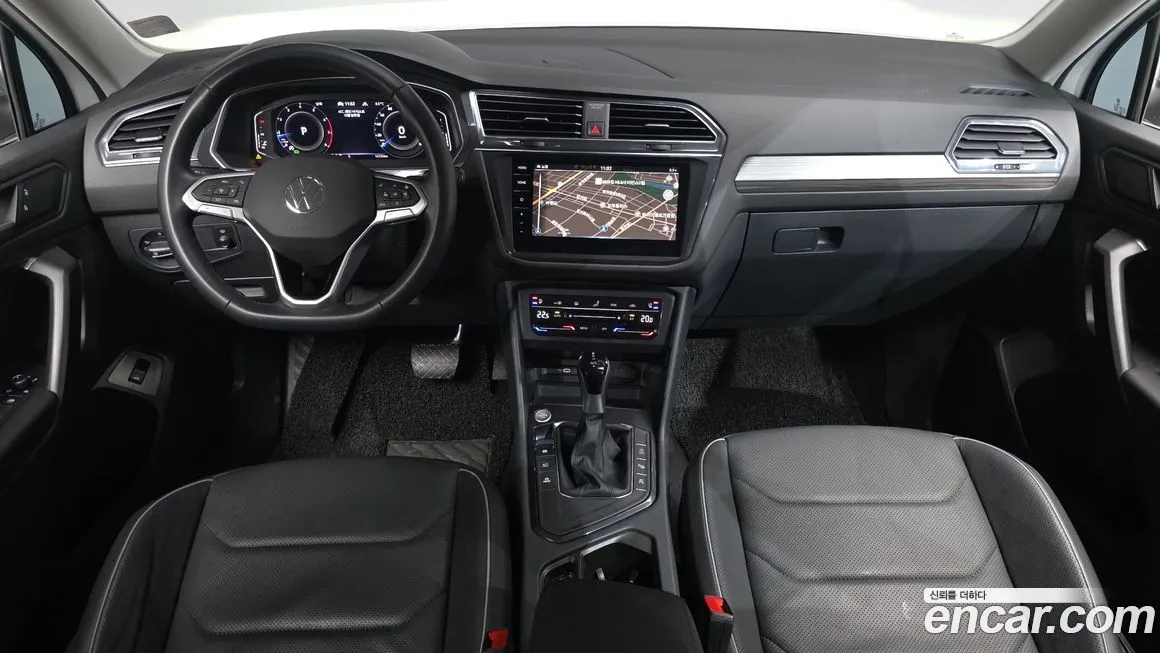 Volkswagen Tiguan — фото 6