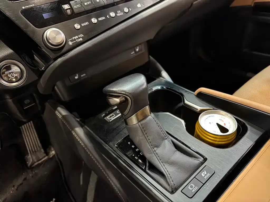 Lexus ES — фото 3