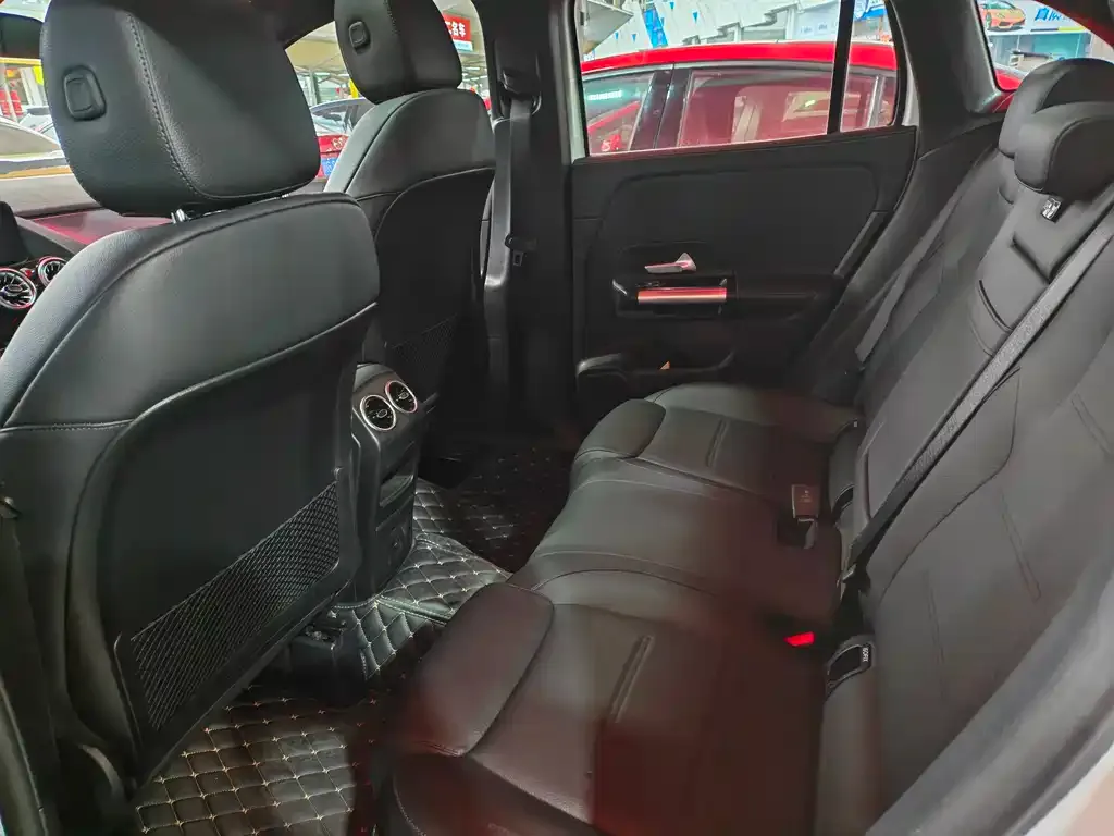 Mercedes-Benz GLA 2023 из CN, фото 2