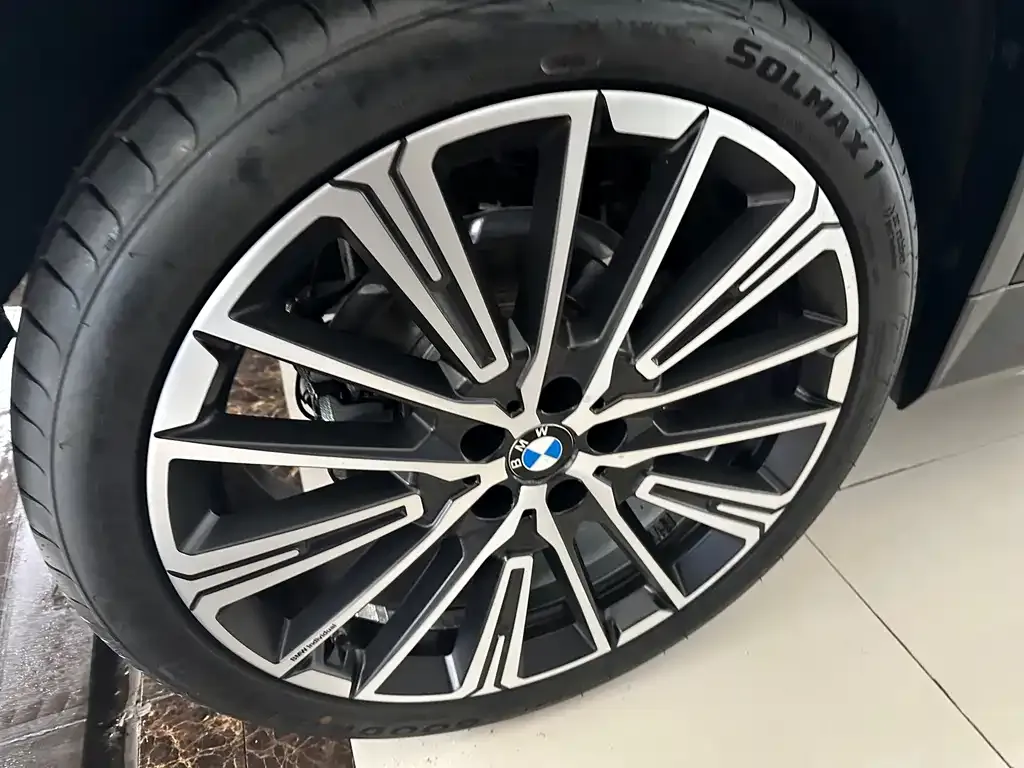 BMW X1 — фото 2