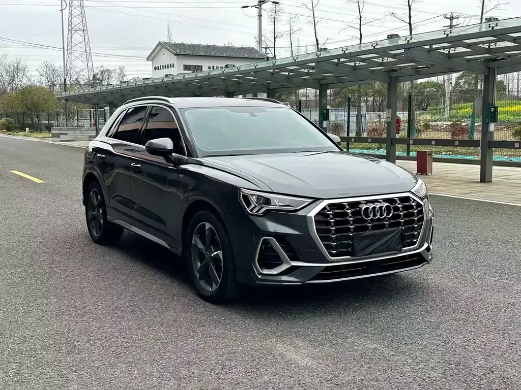 Audi Q3 — фото 2