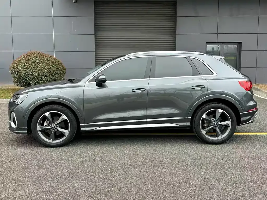 Audi Q3 — фото 9
