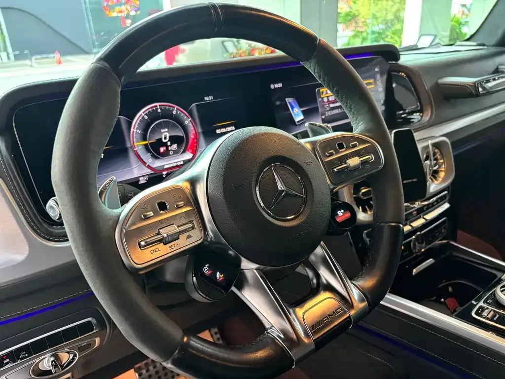 Mercedes-Benz G-Class AMG — фото 7
