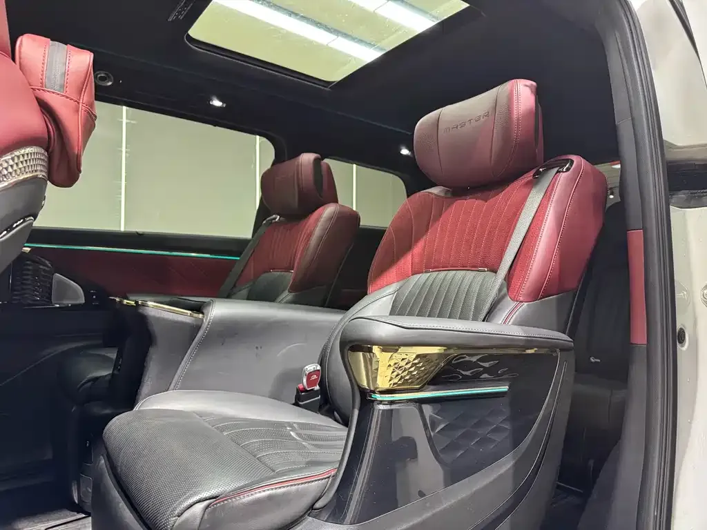 GAC Motor Trumpchi M8 — фото 3