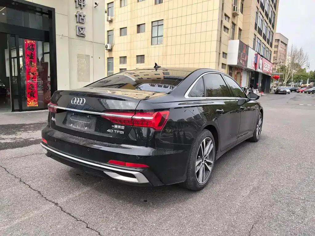 Audi A6L — фото 10