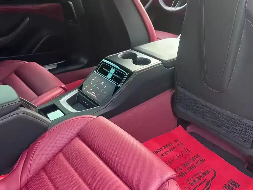 Porsche Panamera 2025 из CN, фото 8