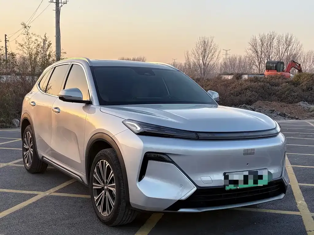 Geely 银河星舰7 — фото 5