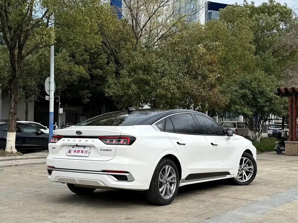 Ford Mondeo 2023 из CN, фото 7