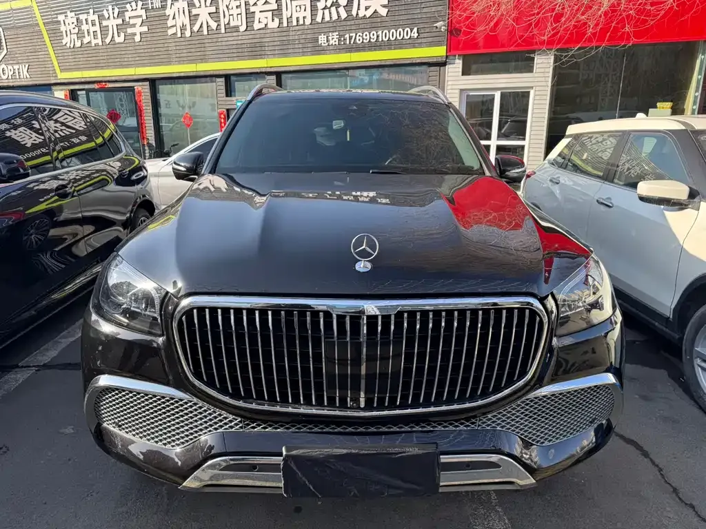 Mercedes-Benz GLS — фото 1