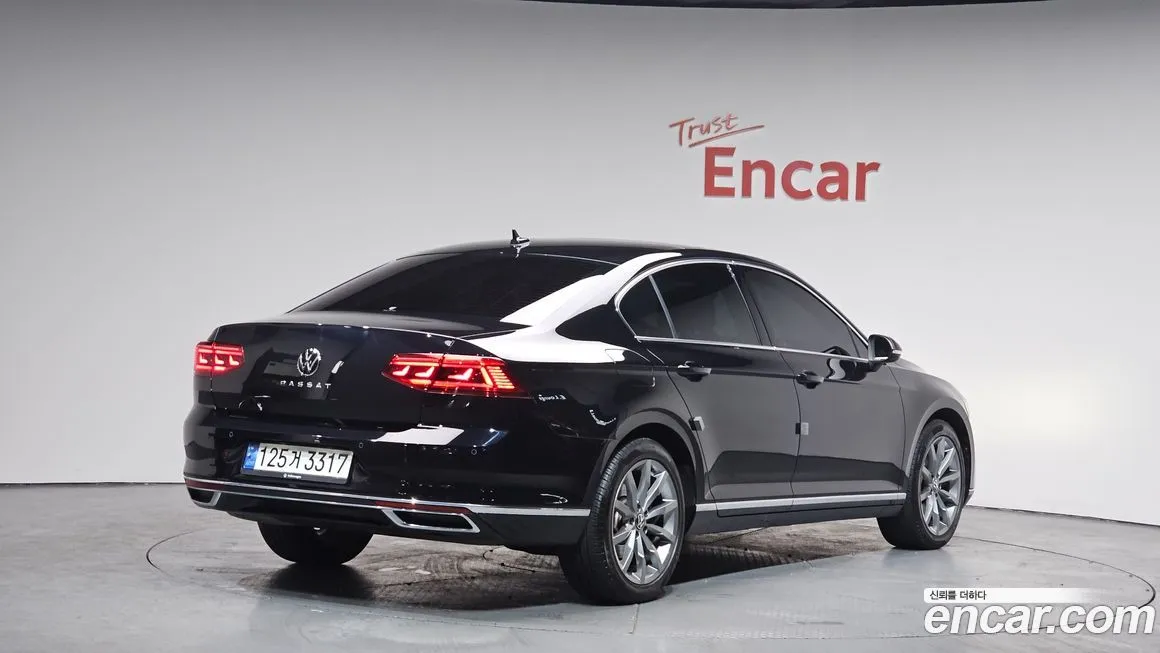 Volkswagen Passat 2022 из KR, фото 8
