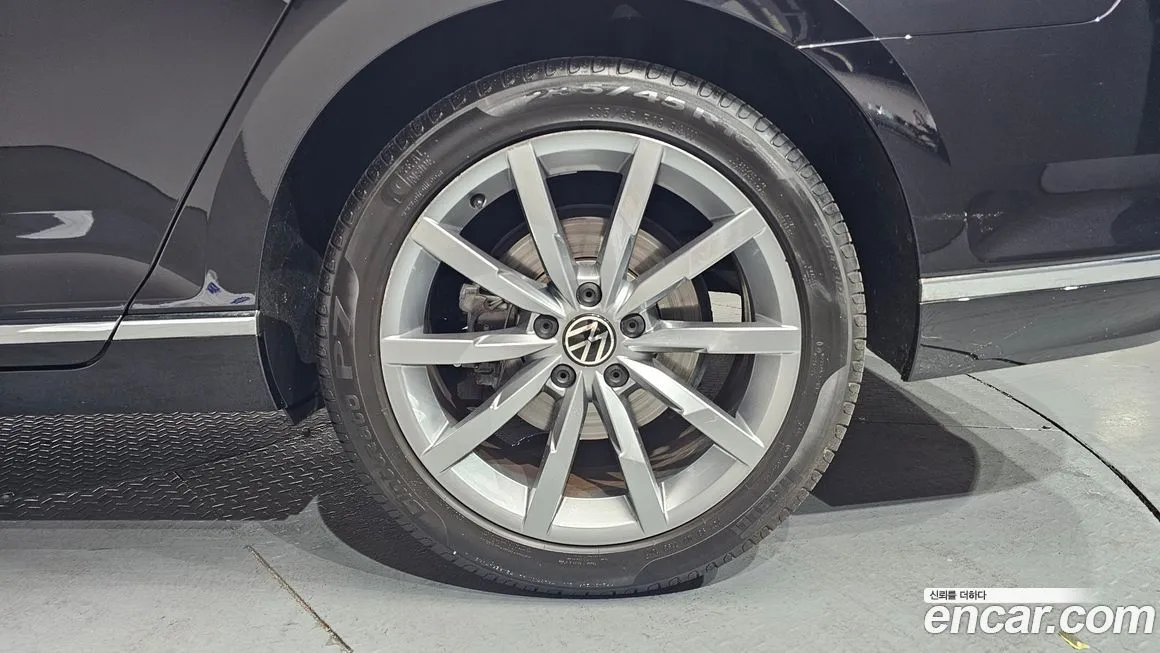 Volkswagen Passat 2022 из KR, фото 10