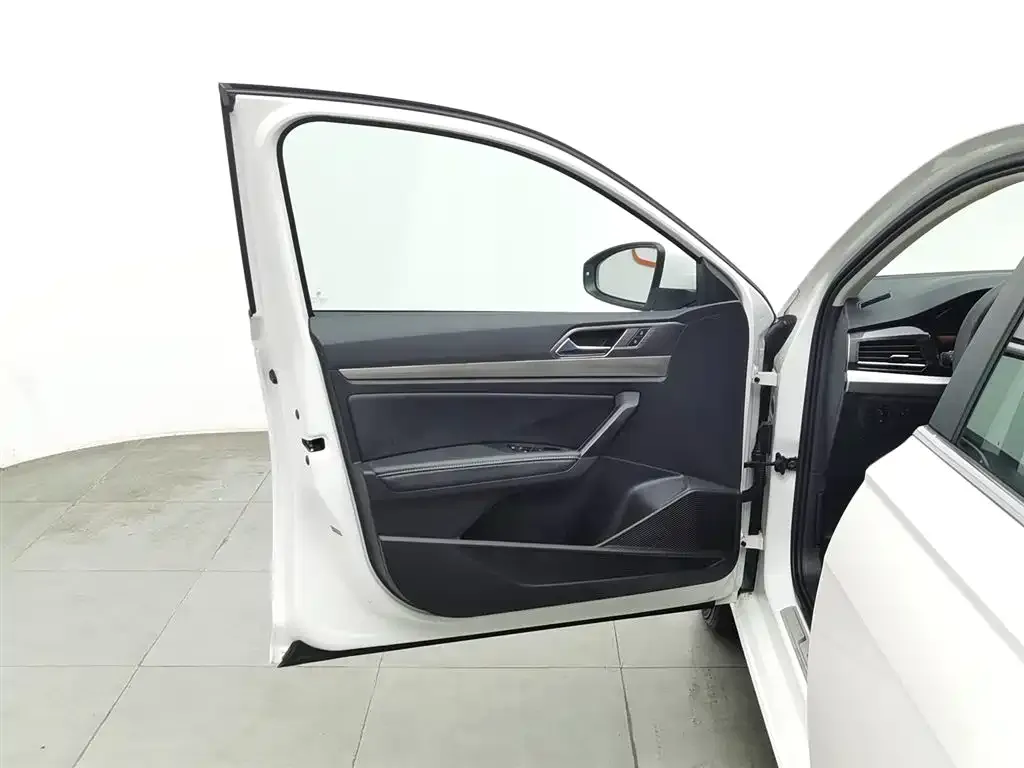 Volkswagen Lavida 2022 из CN, фото 7