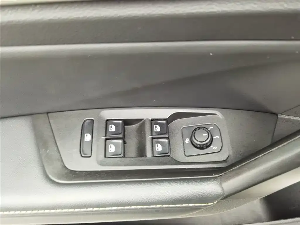 Volkswagen Lavida 2022 из CN, фото 2