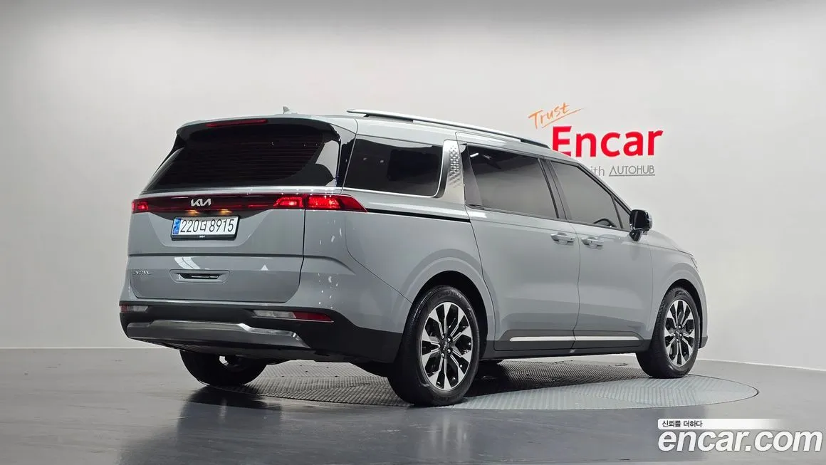 Kia Carnival 2023 из KR, фото 2