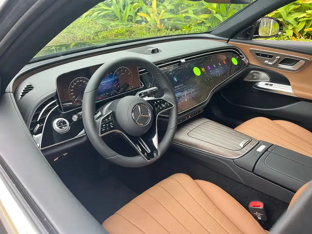 Mercedes-Benz E-Class 2025 из CN, фото 2