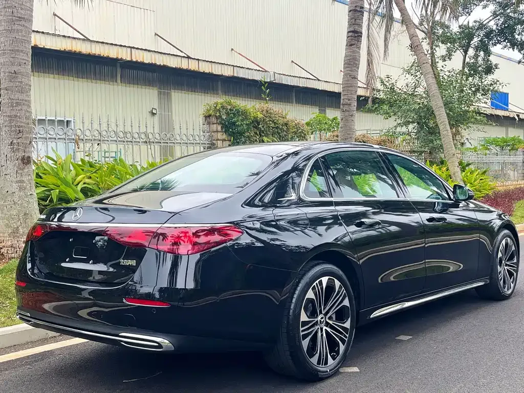 Mercedes-Benz E-Class 2025 из CN, фото 8