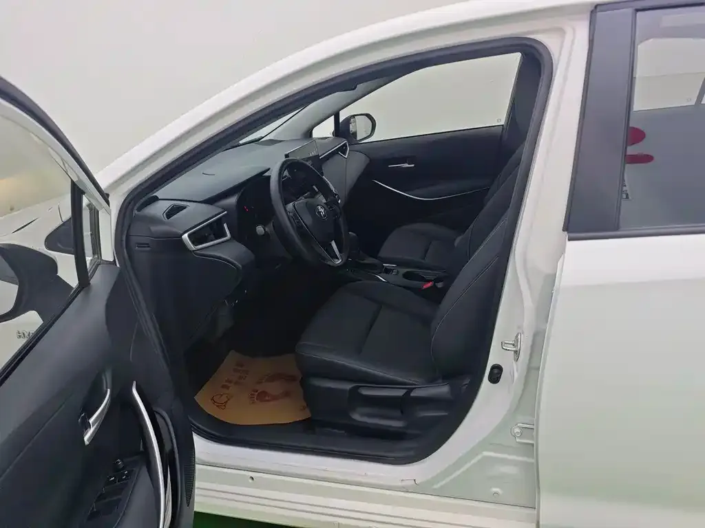 Toyota Corolla 2024 из CN, фото 4
