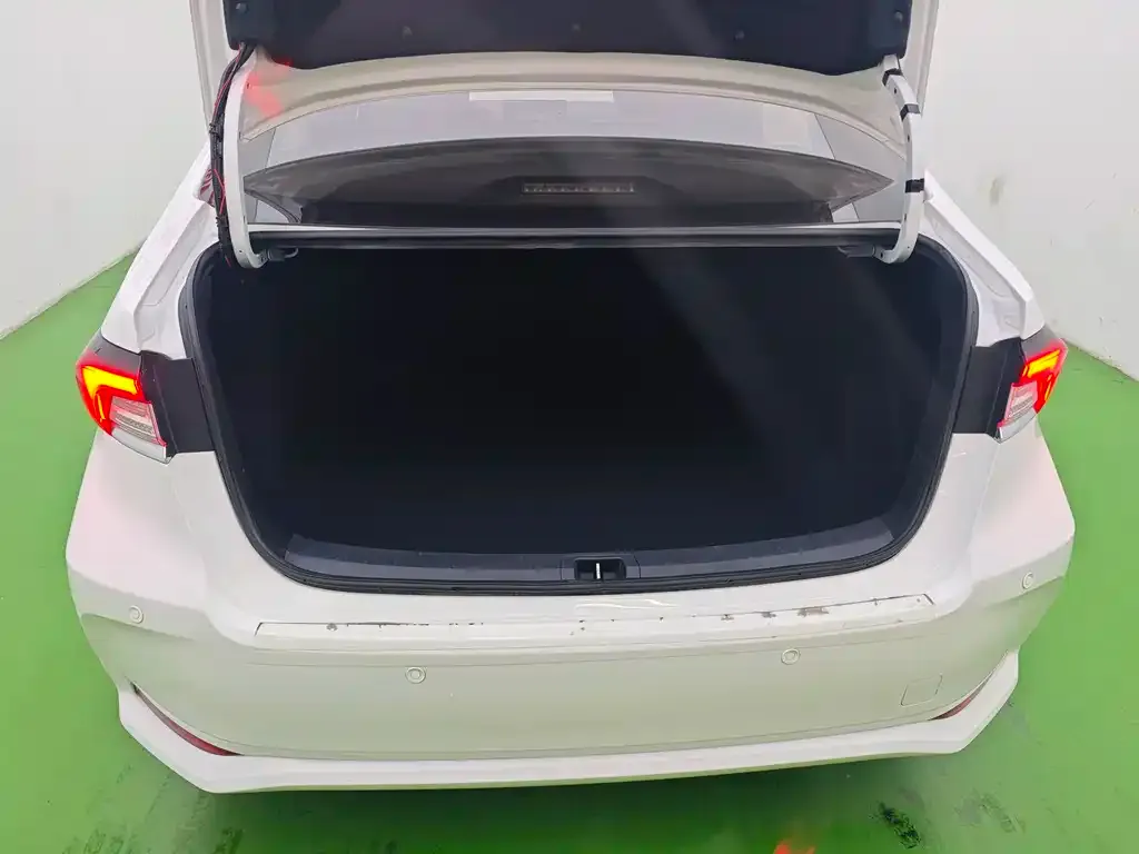 Toyota Corolla 2024 из CN, фото 8