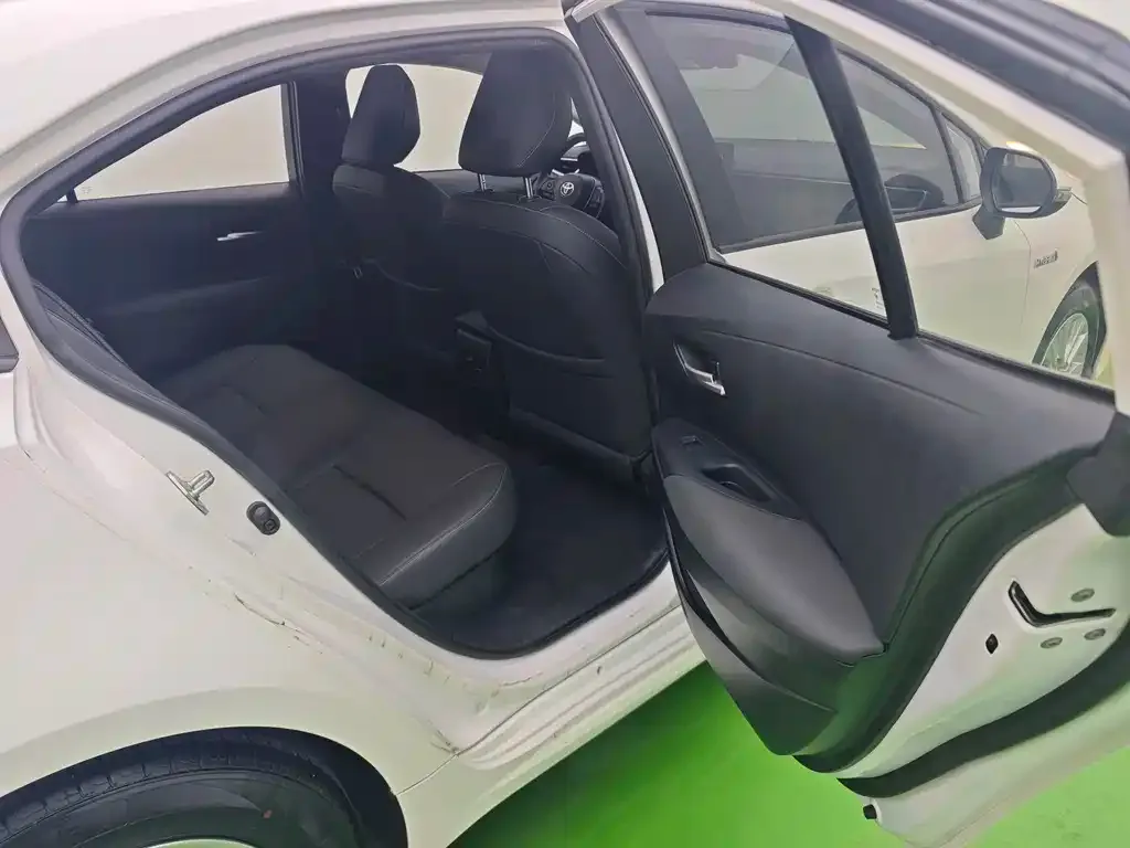 Toyota Corolla 2024 из CN, фото 6