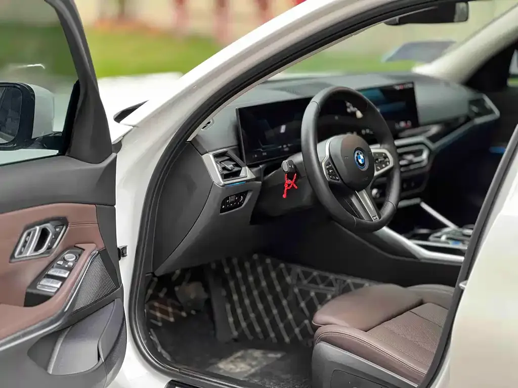 BMW i3 — фото 3