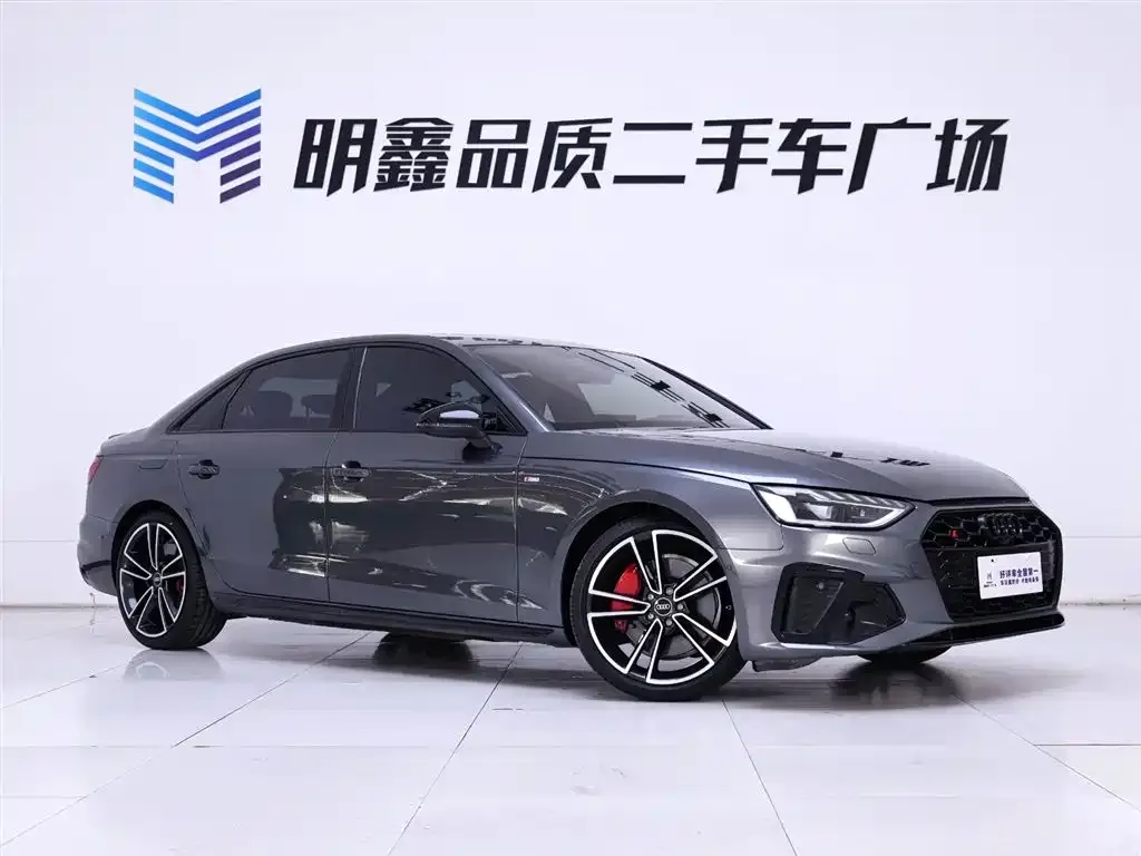 Audi A4L 2023 из CN, фото 2