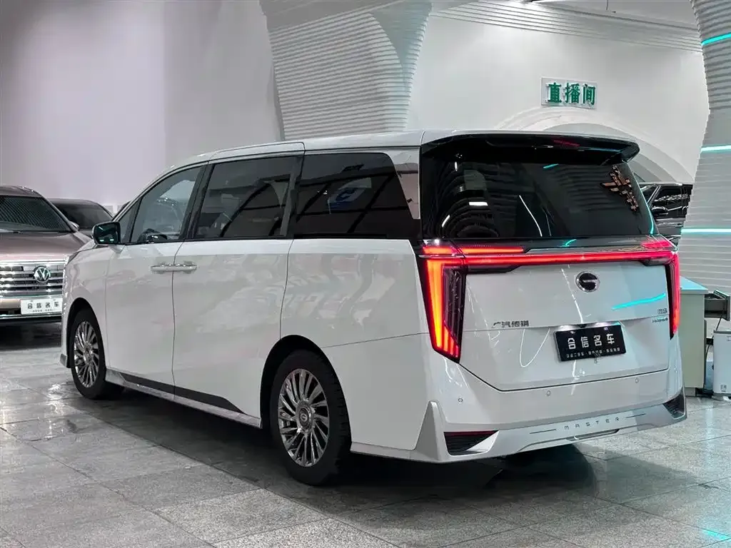GAC Motor Trumpchi M8 — фото 5