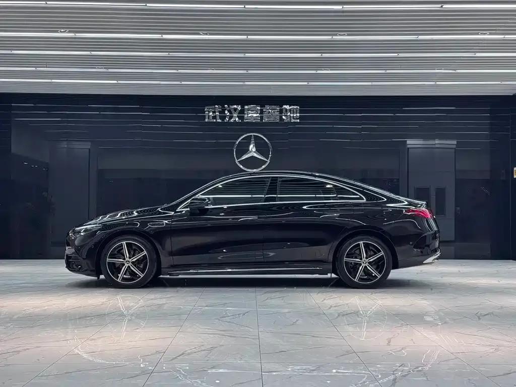 Mercedes-Benz CLA PHEV — фото 3
