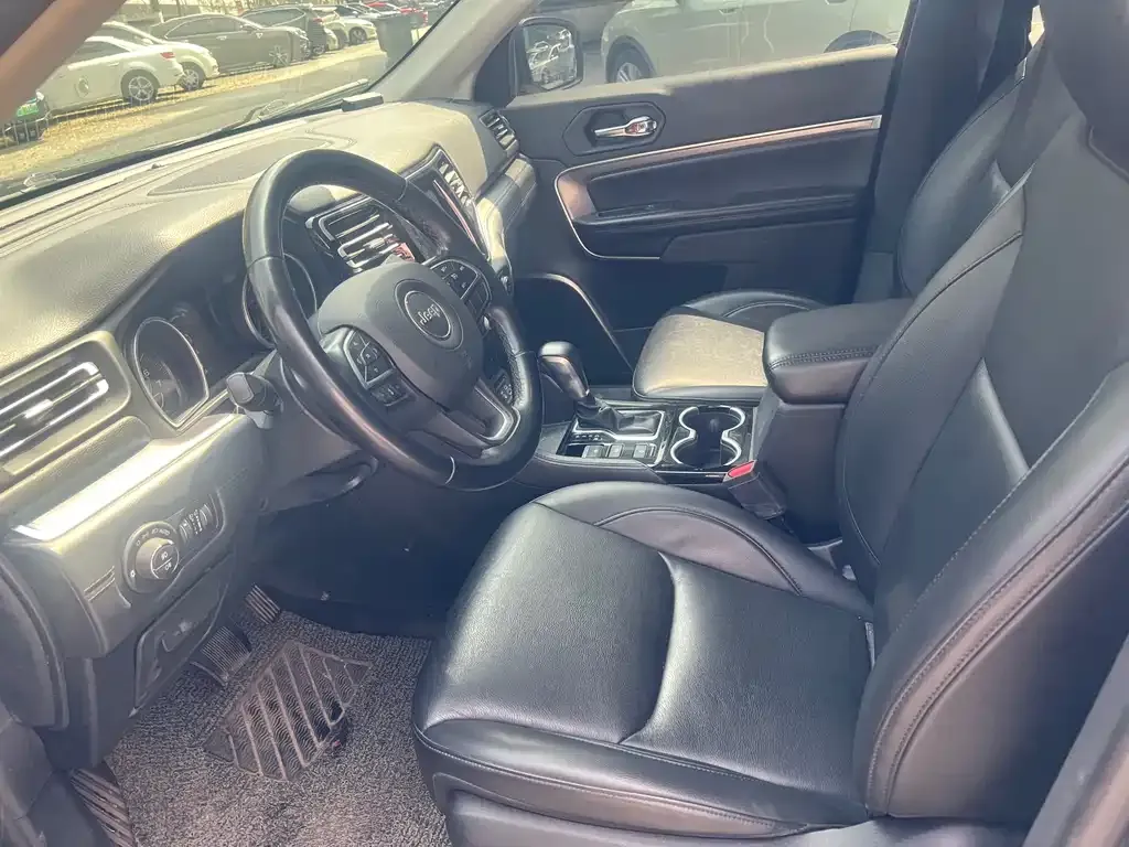 Jeep Grand Commander 2022 из CN, фото 3