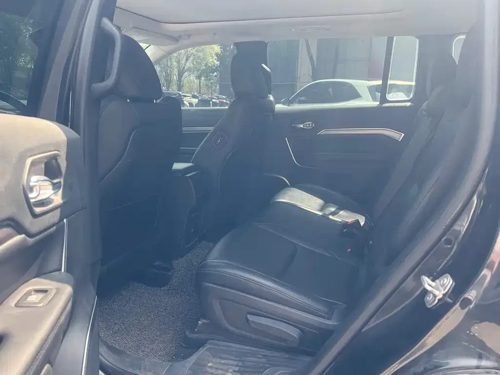 Jeep Grand Commander 2022 из CN, фото 2